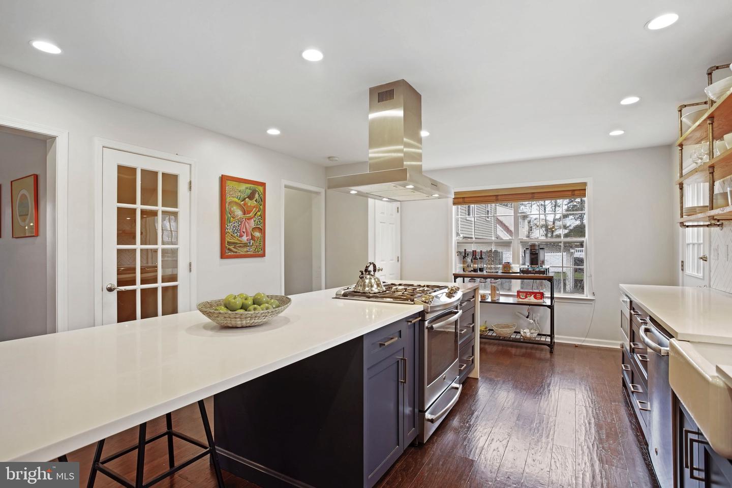 912 E Abington