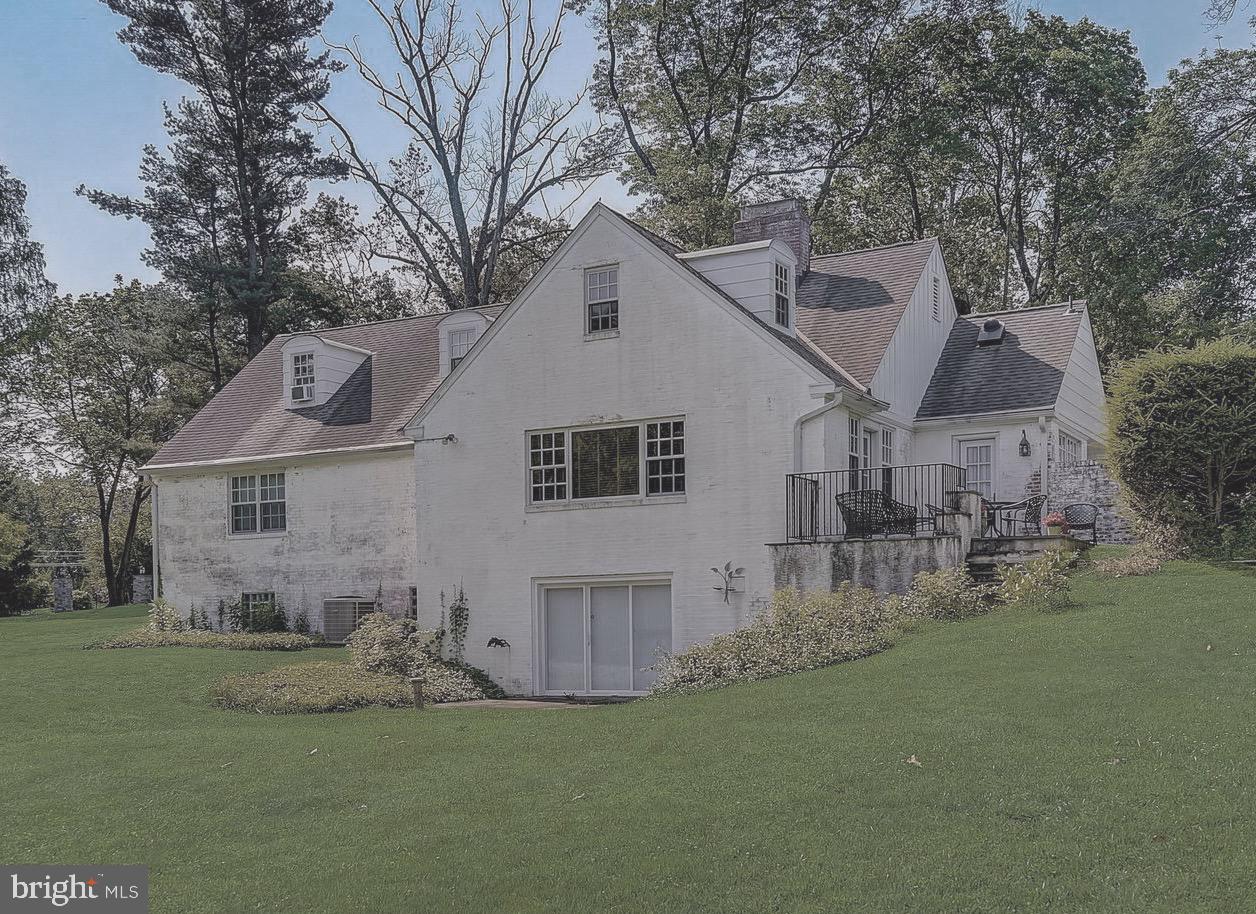 738 MOUNT MORO ROAD