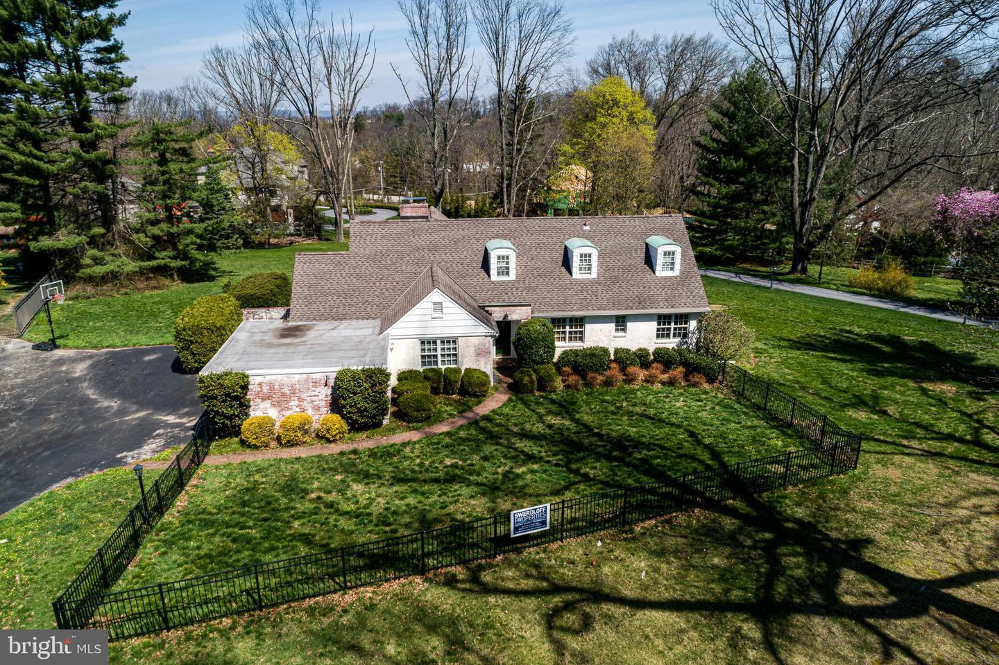 738 MOUNT MORO ROAD