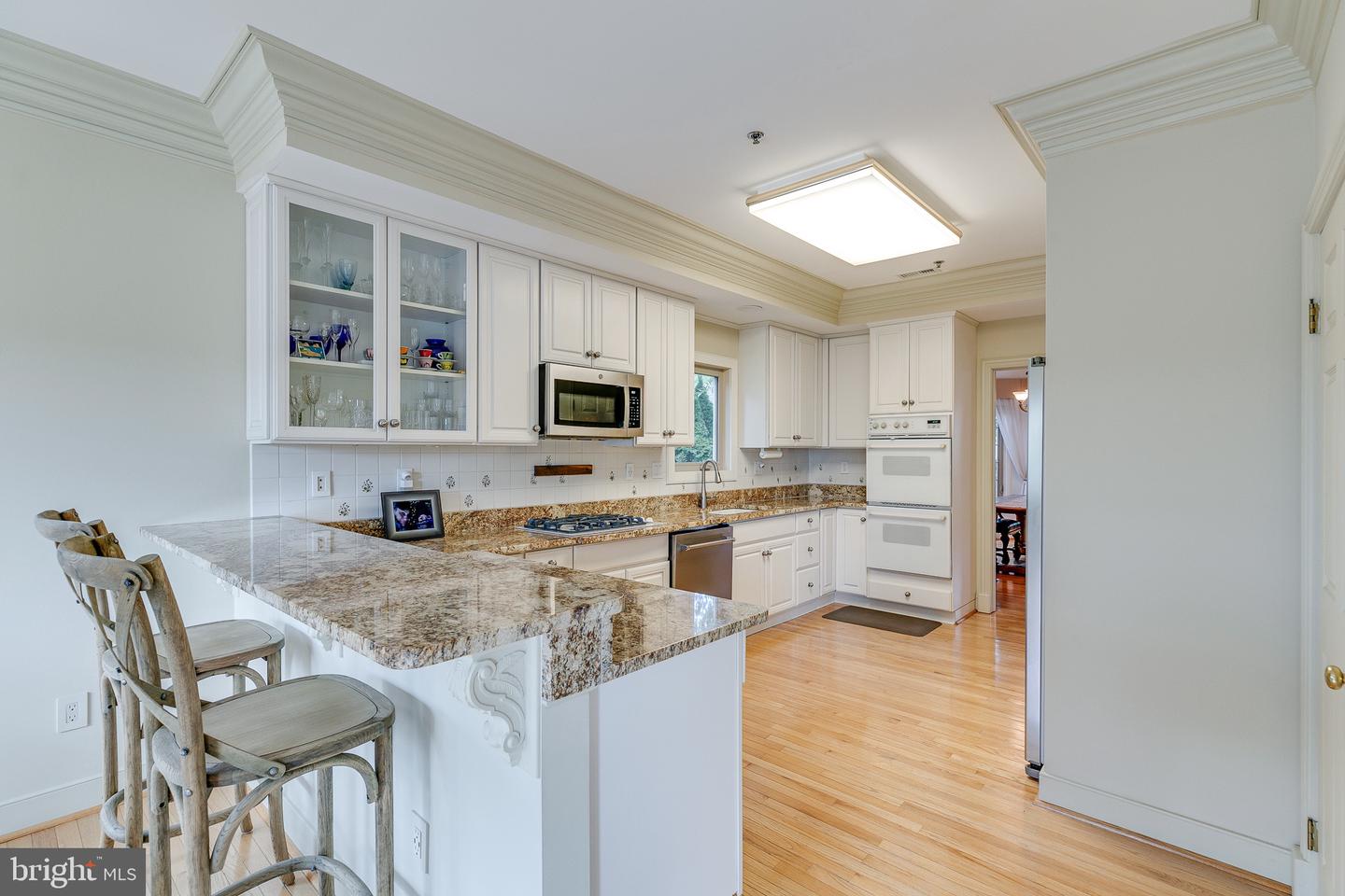 341 OVERLOOK LANE