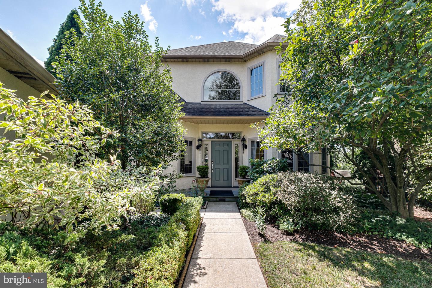 341 OVERLOOK LANE
