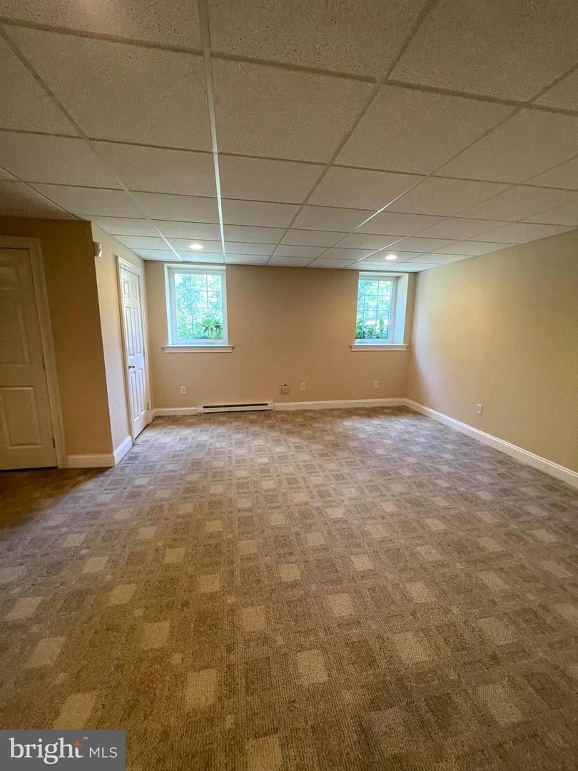 103 Carriage COURT