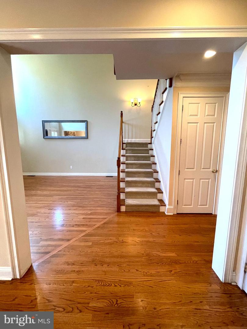 103 Carriage COURT