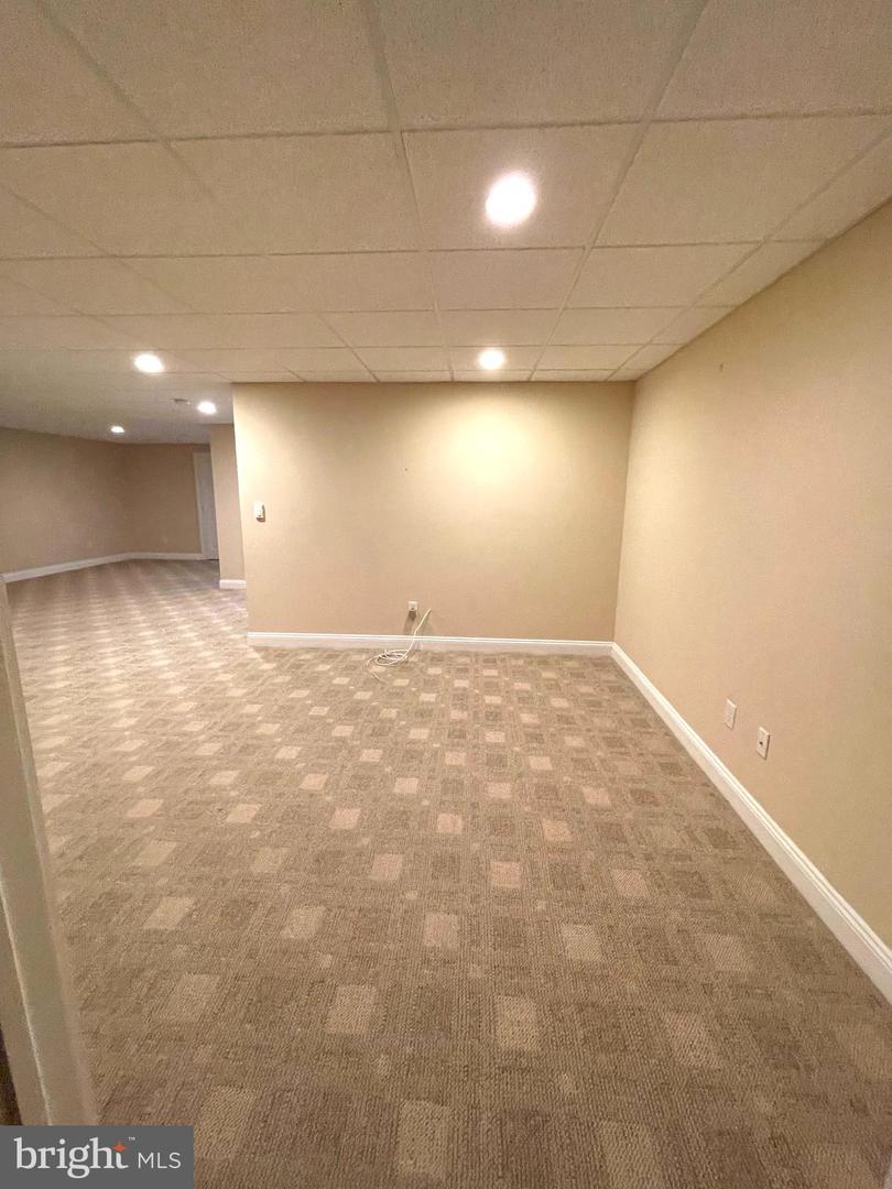 103 Carriage COURT