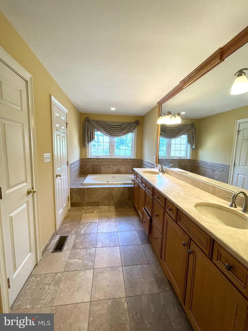103 Carriage COURT