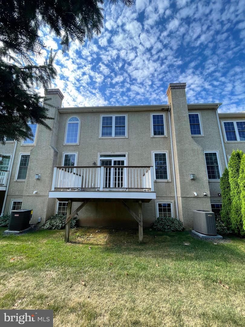 103 Carriage COURT