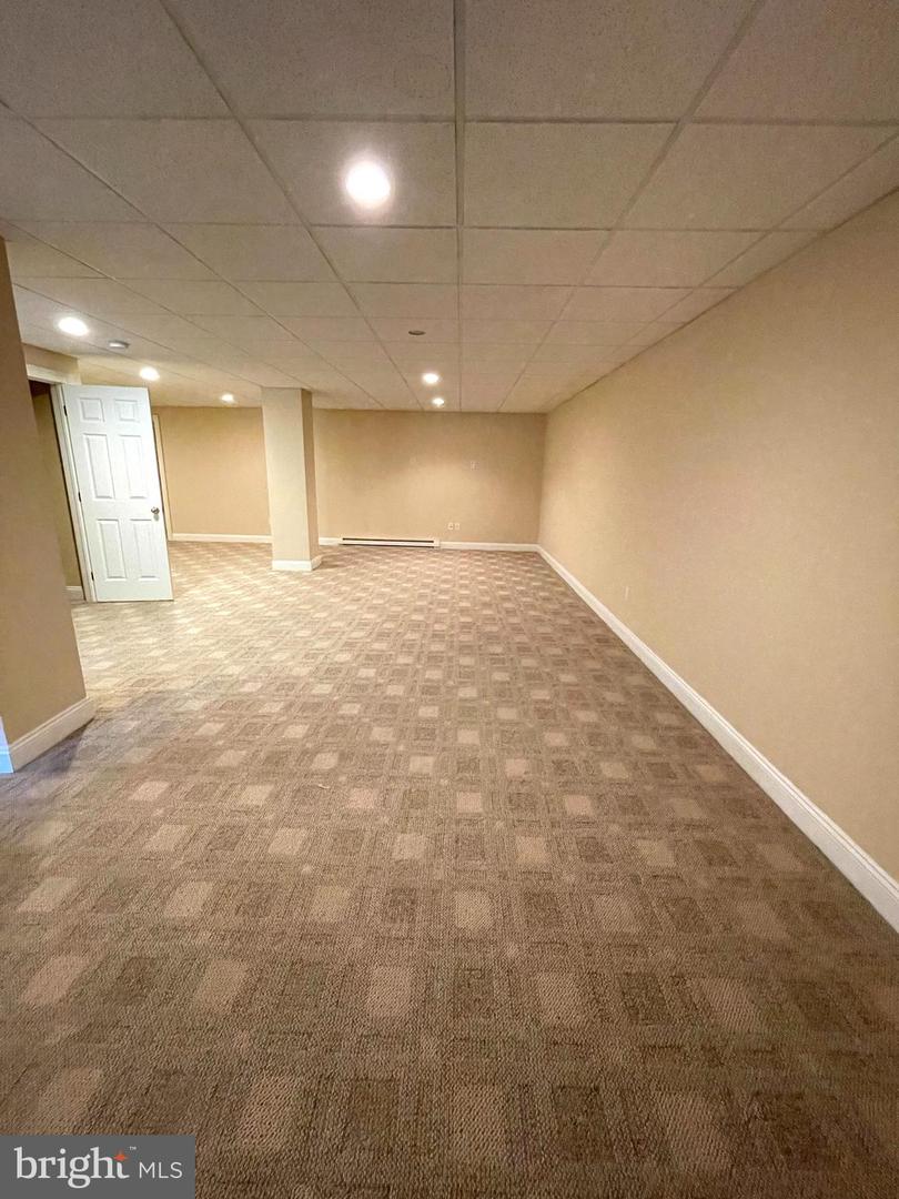 103 Carriage COURT