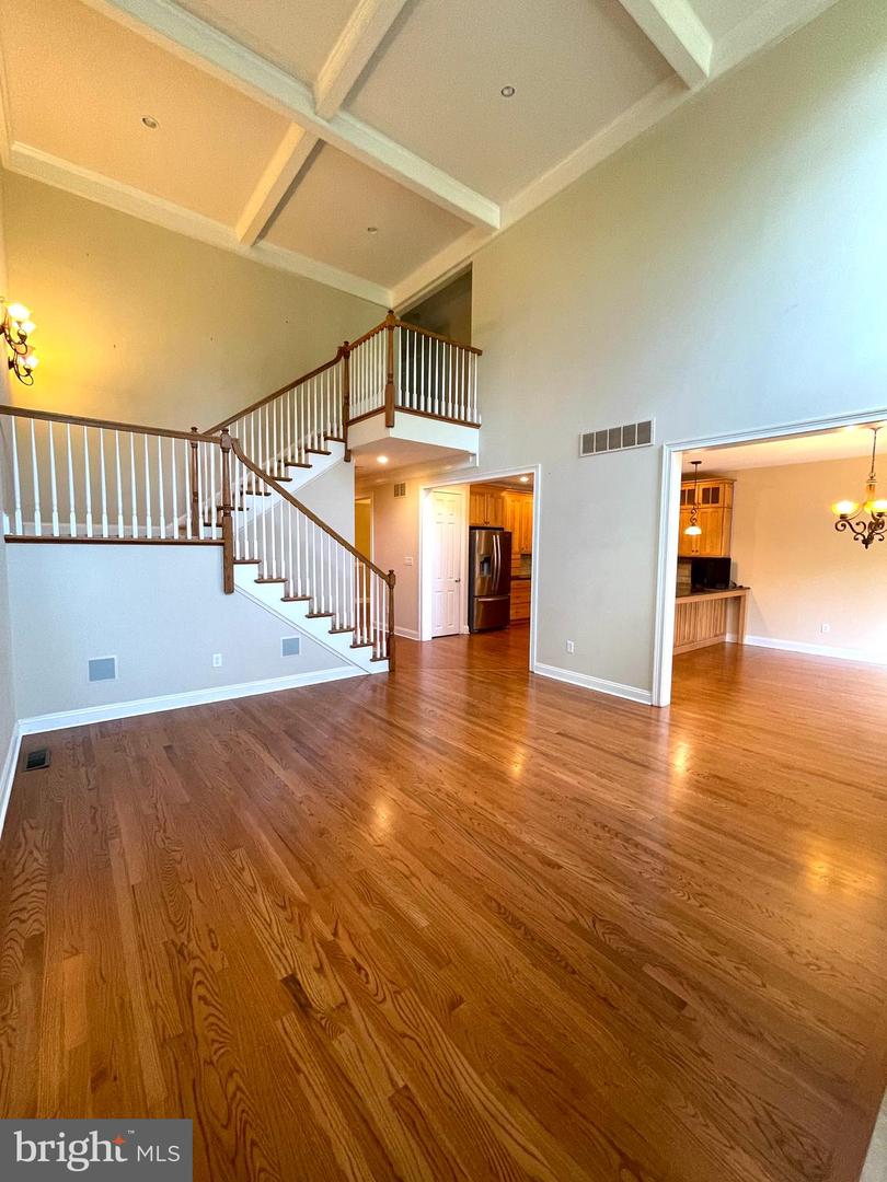 103 Carriage COURT