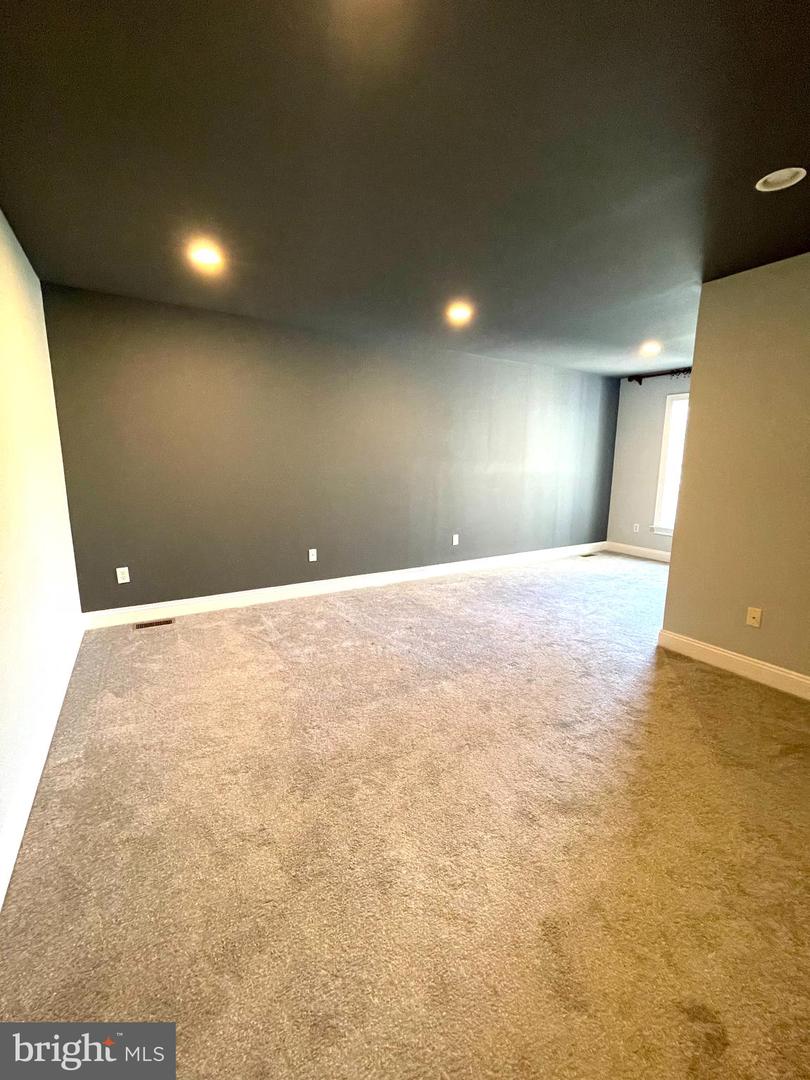 103 Carriage COURT