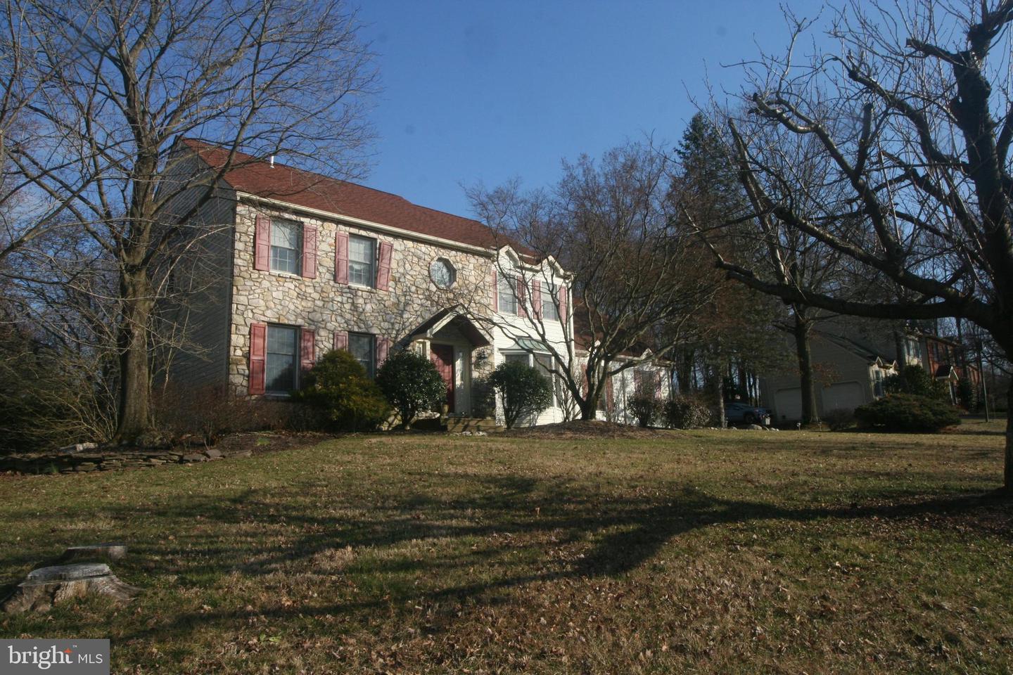 1312 Squire Dr