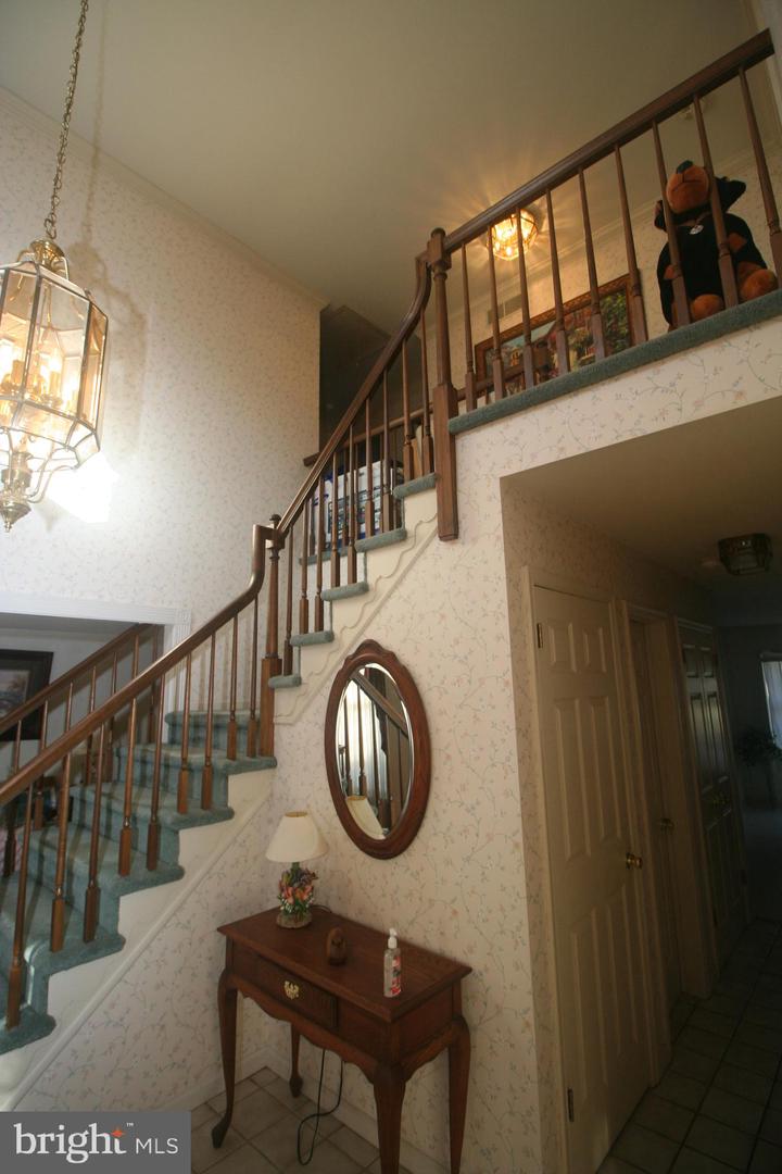 1312 Squire Dr