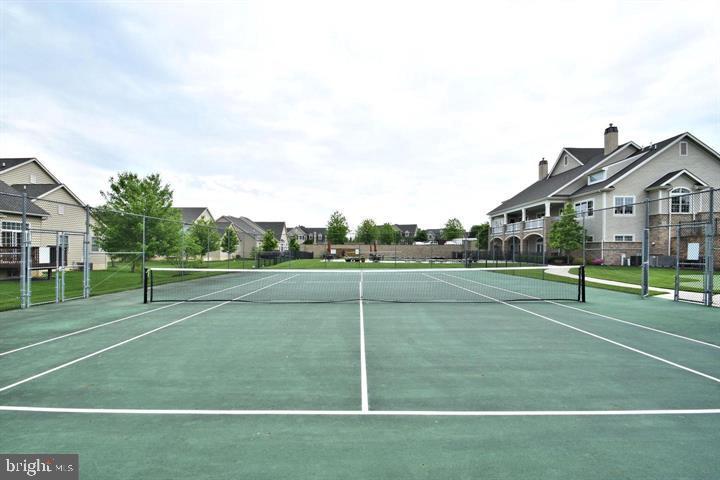 306 W Kennedy ROAD Unit: 175