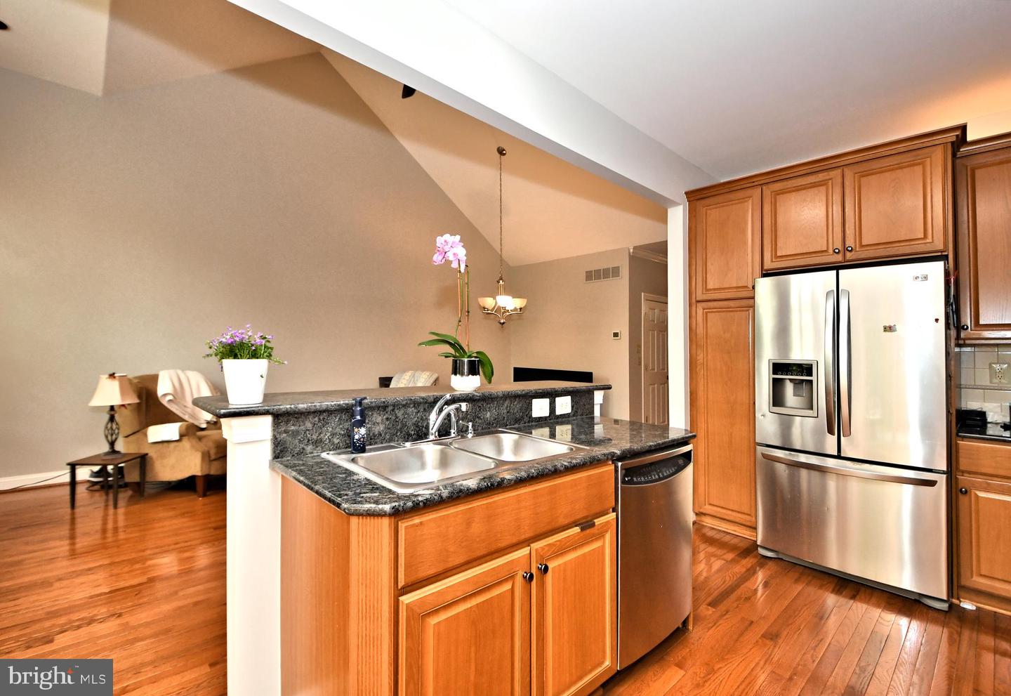 306 W Kennedy ROAD Unit: 175