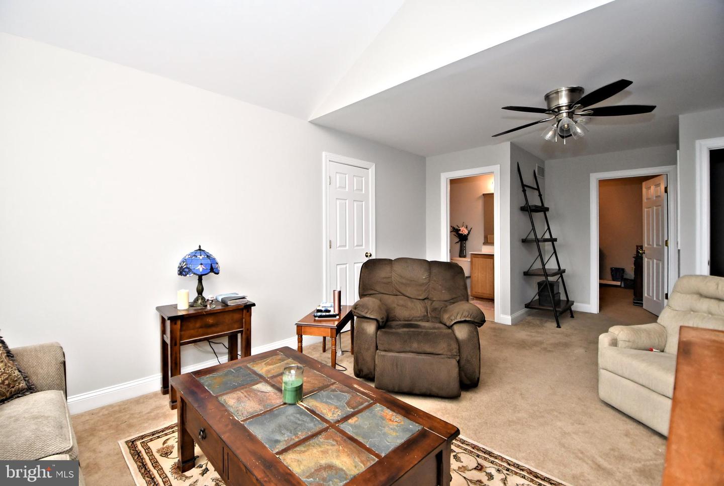 306 W Kennedy ROAD Unit: 175