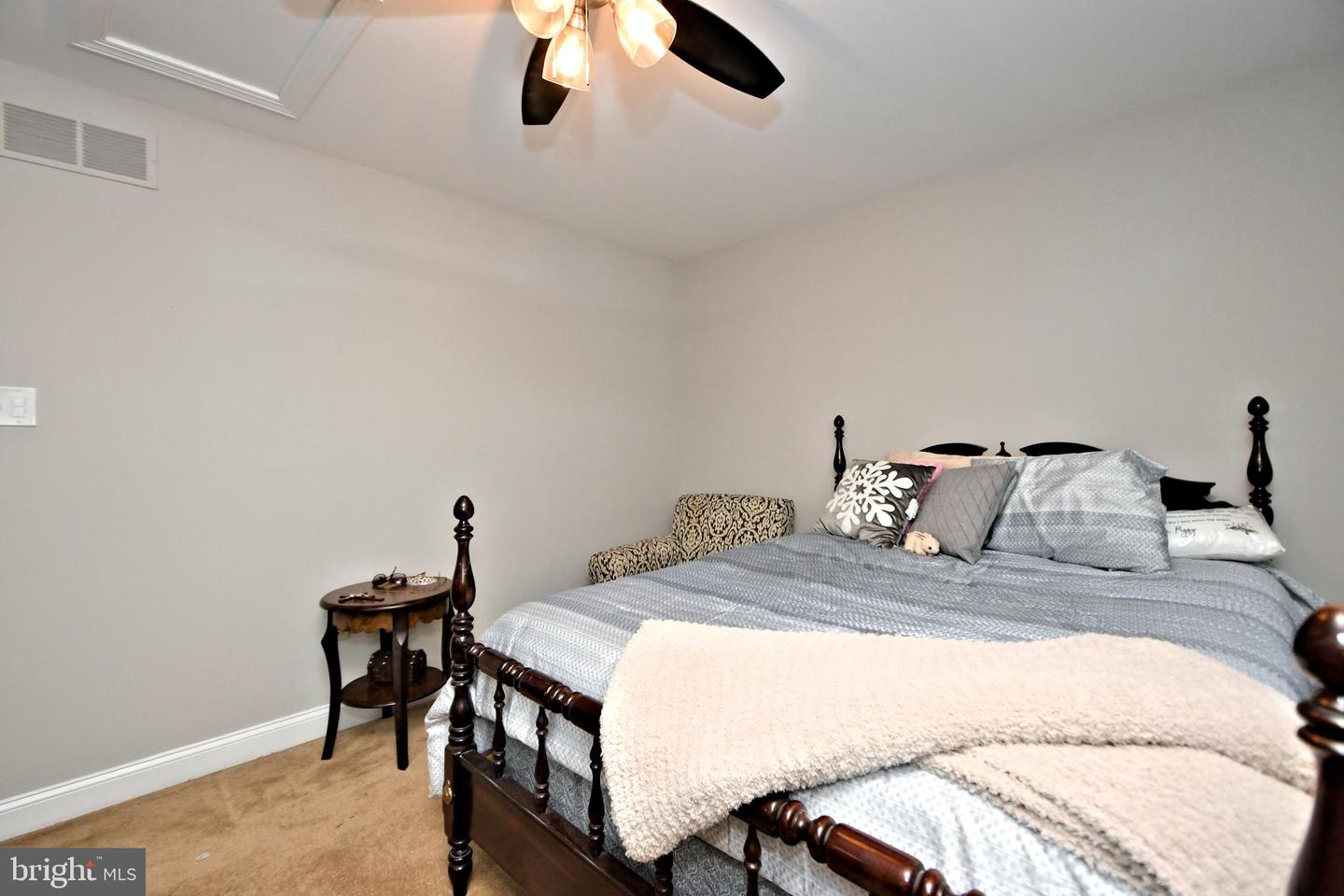306 W Kennedy ROAD Unit: 175