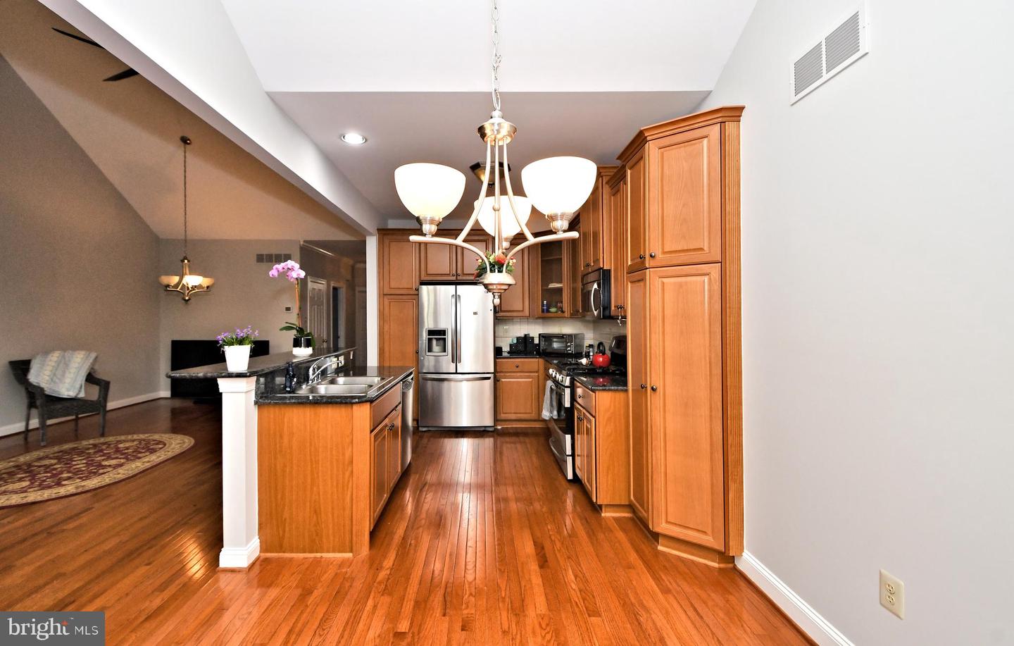 306 W Kennedy ROAD Unit: 175