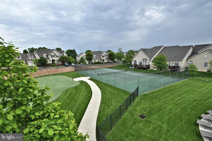 306 W Kennedy ROAD Unit: 175