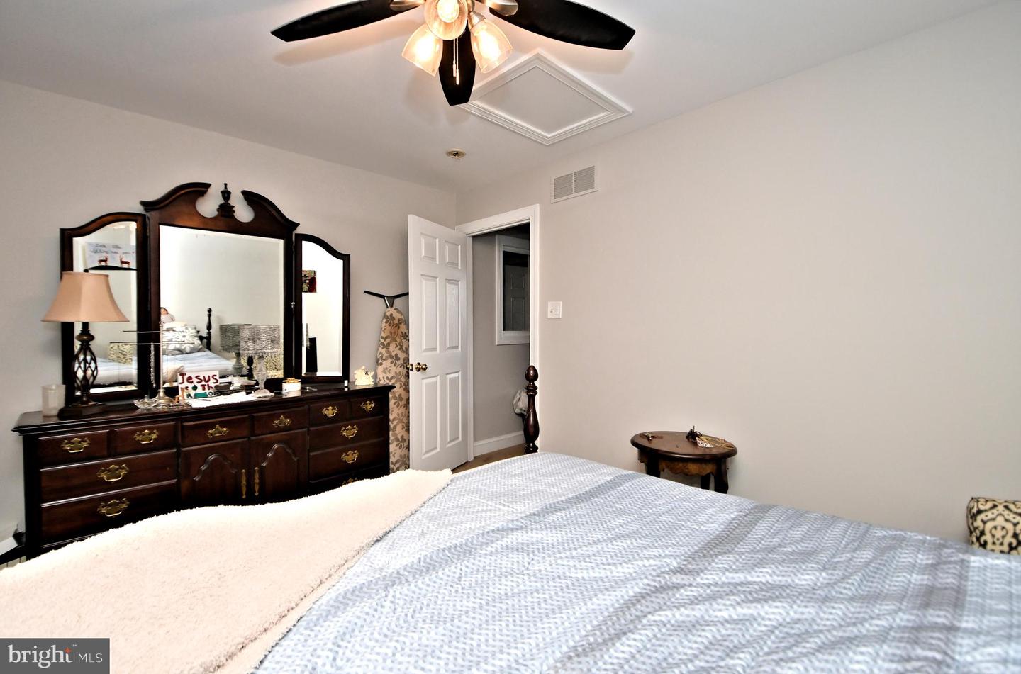 306 W Kennedy ROAD Unit: 175