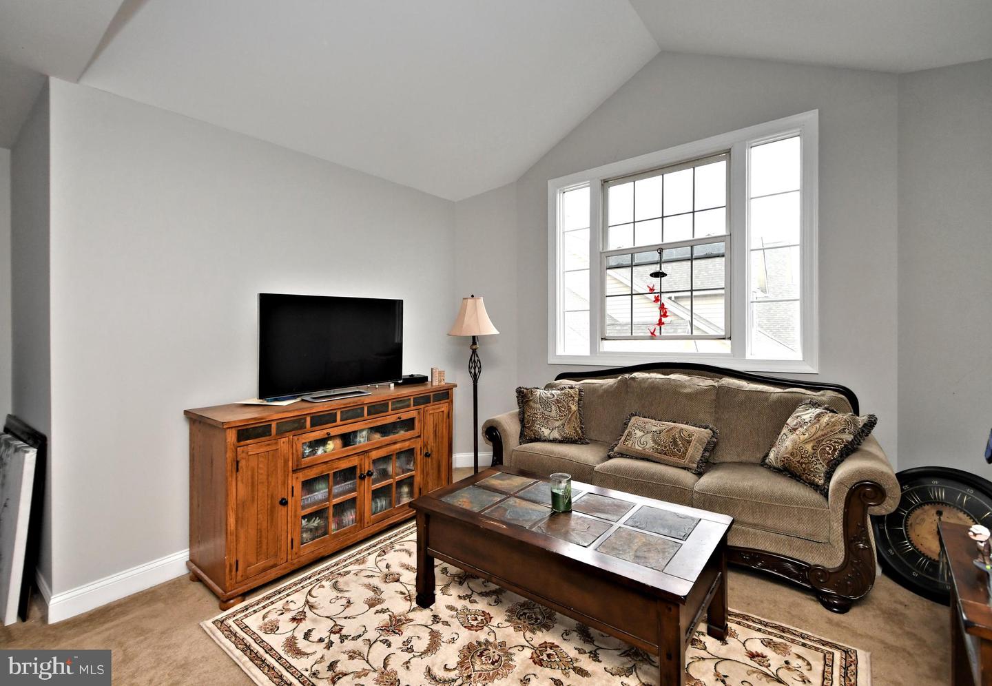 306 W Kennedy ROAD Unit: 175
