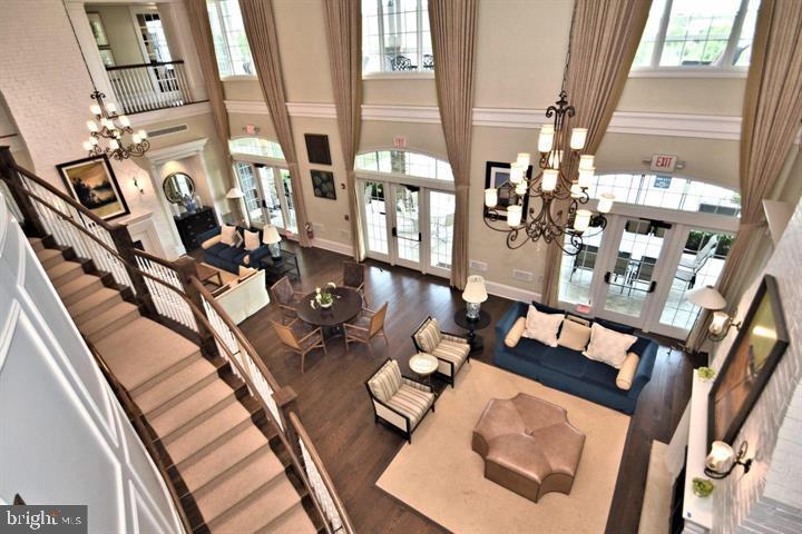 306 W Kennedy ROAD Unit: 175