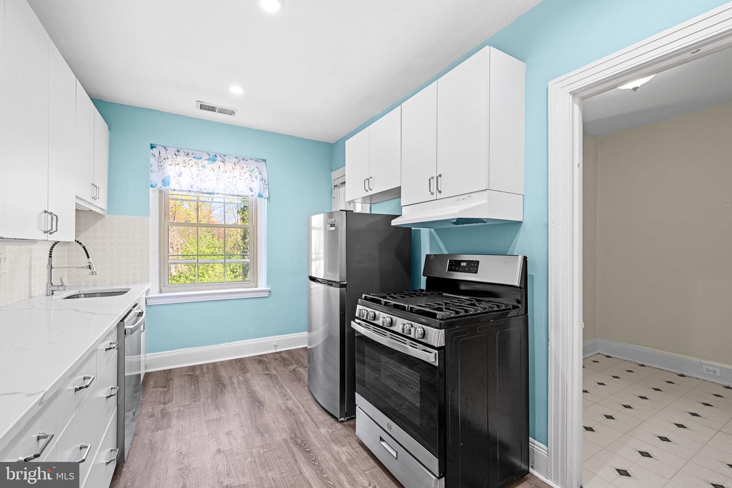 212 IDRIS ROAD Unit: I-3