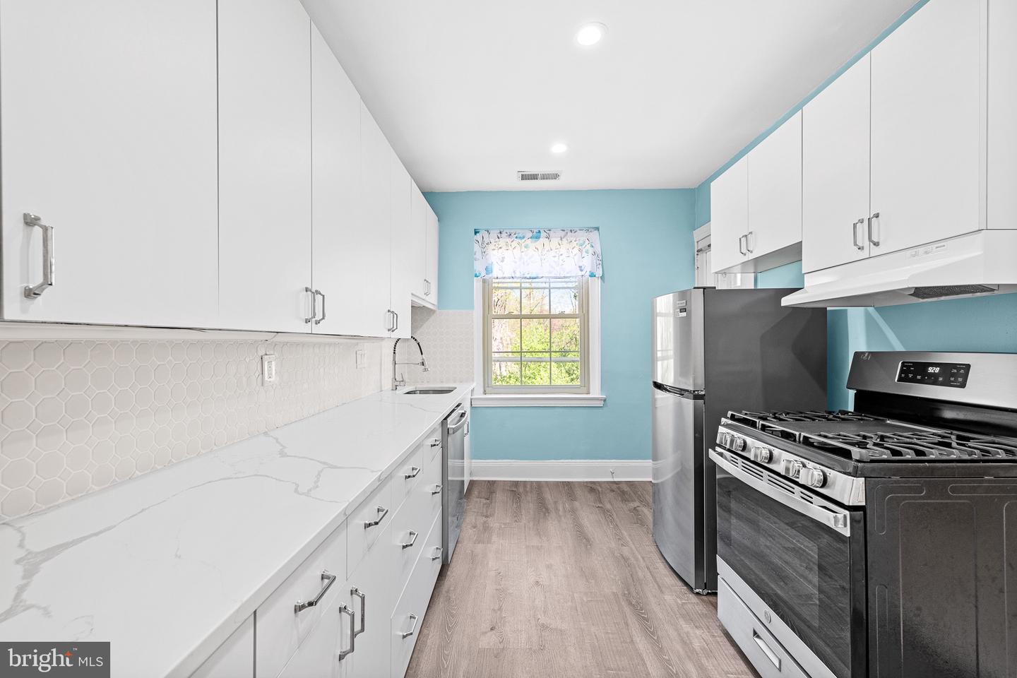 212 IDRIS ROAD Unit: I-3