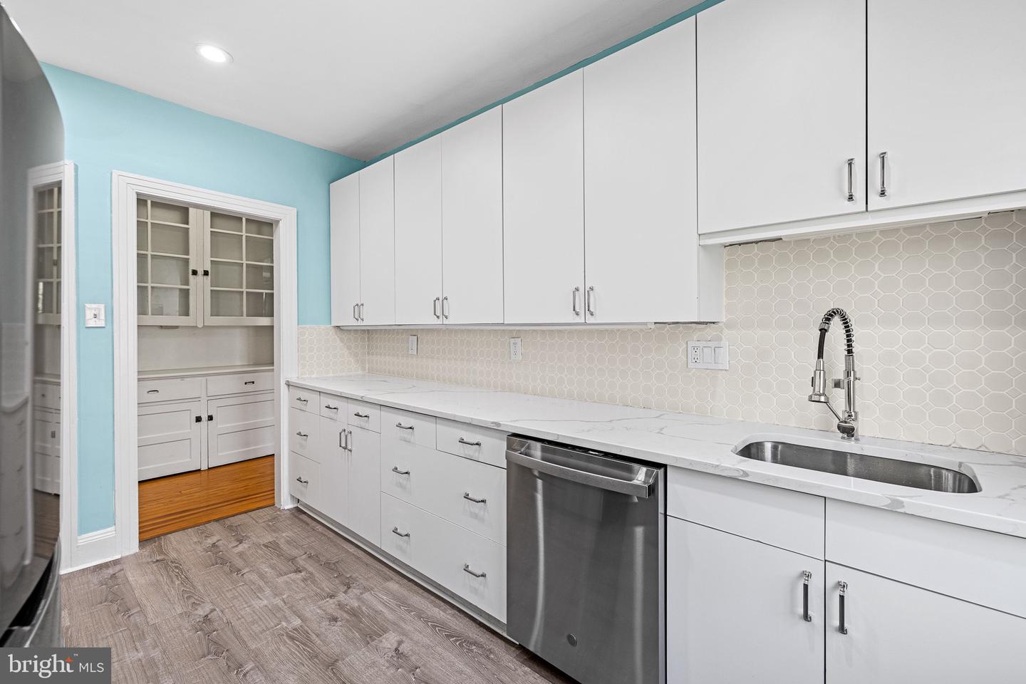212 IDRIS ROAD Unit: I-3