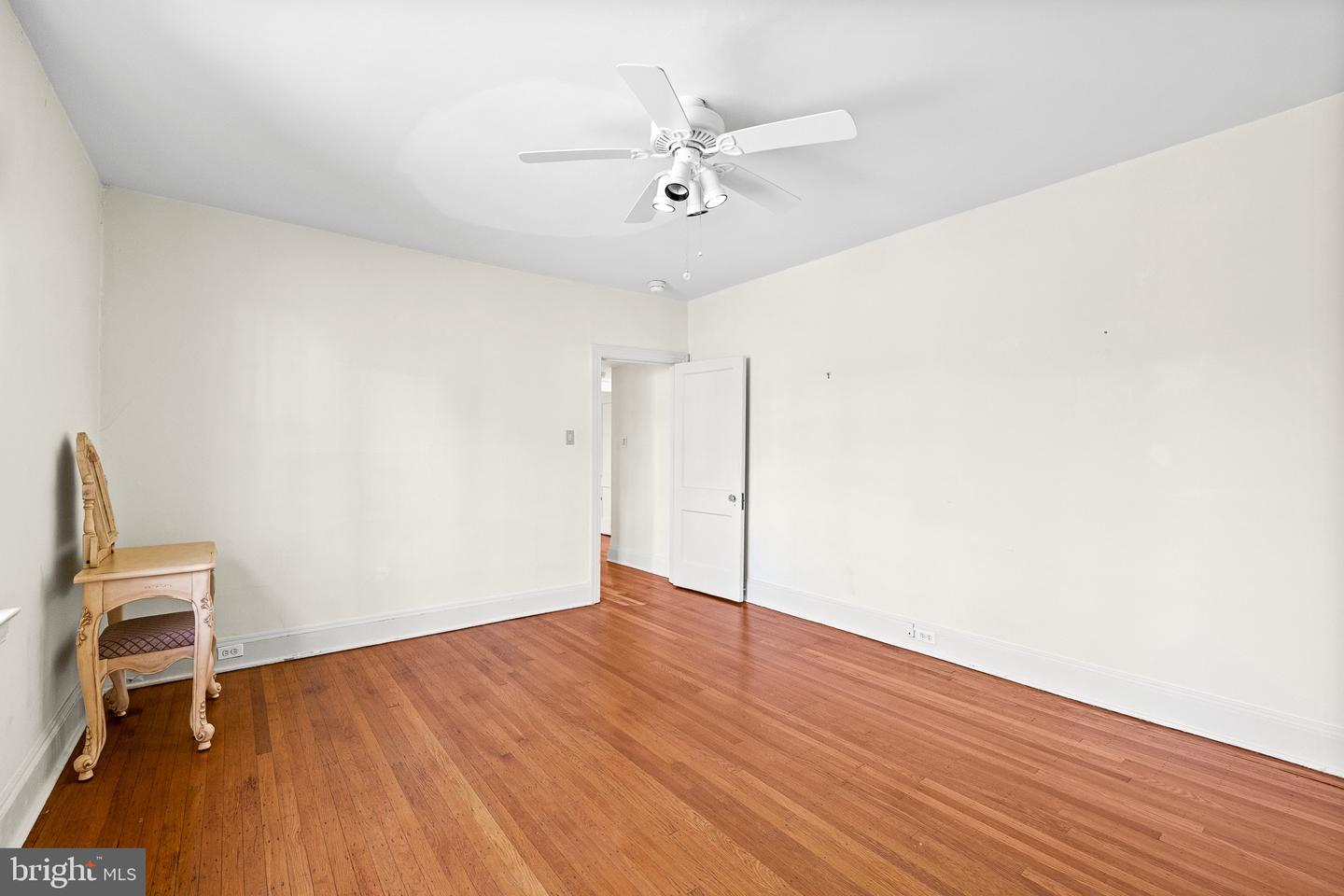 212 IDRIS ROAD Unit: I-3