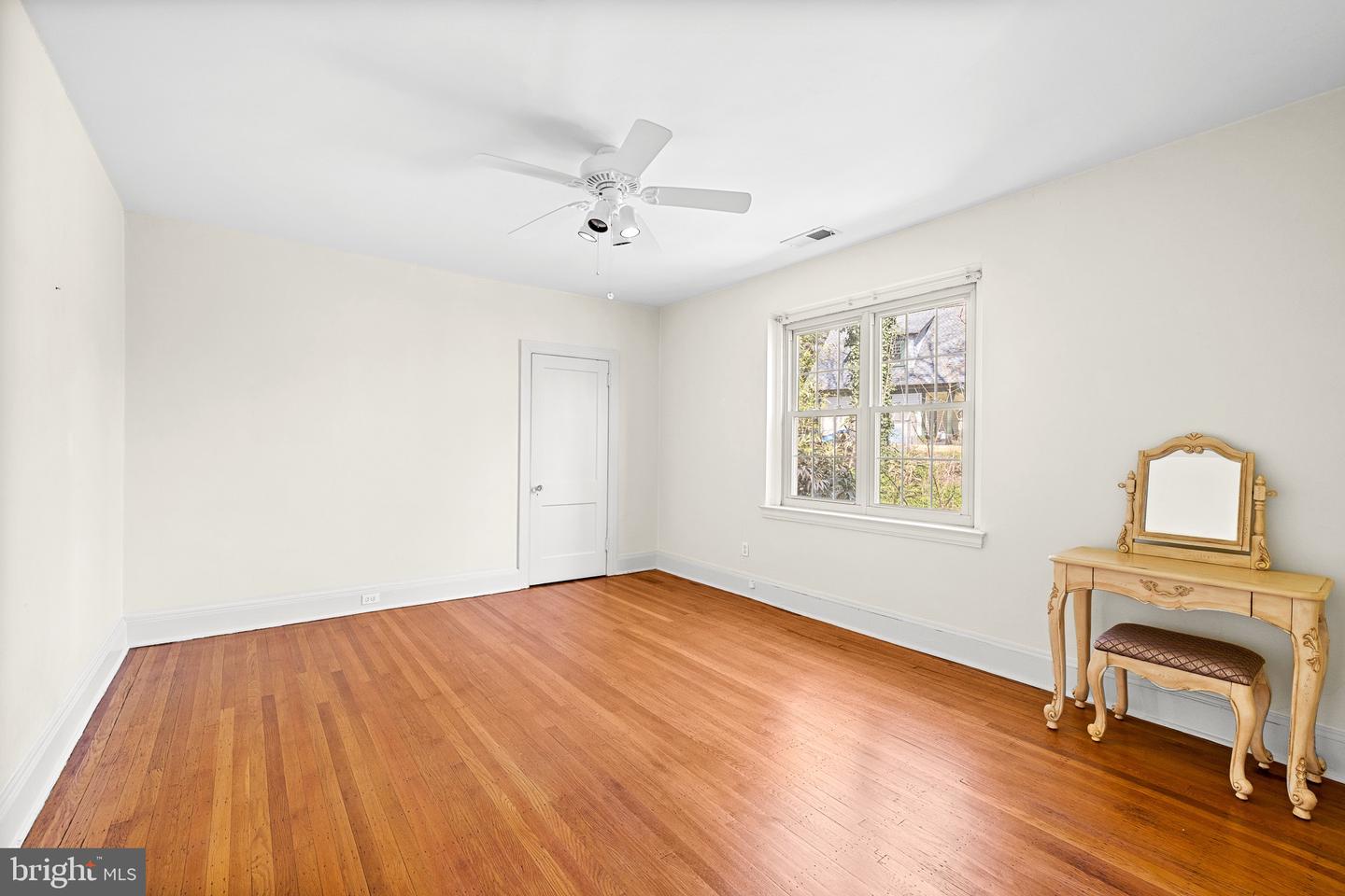 212 IDRIS ROAD Unit: I-3