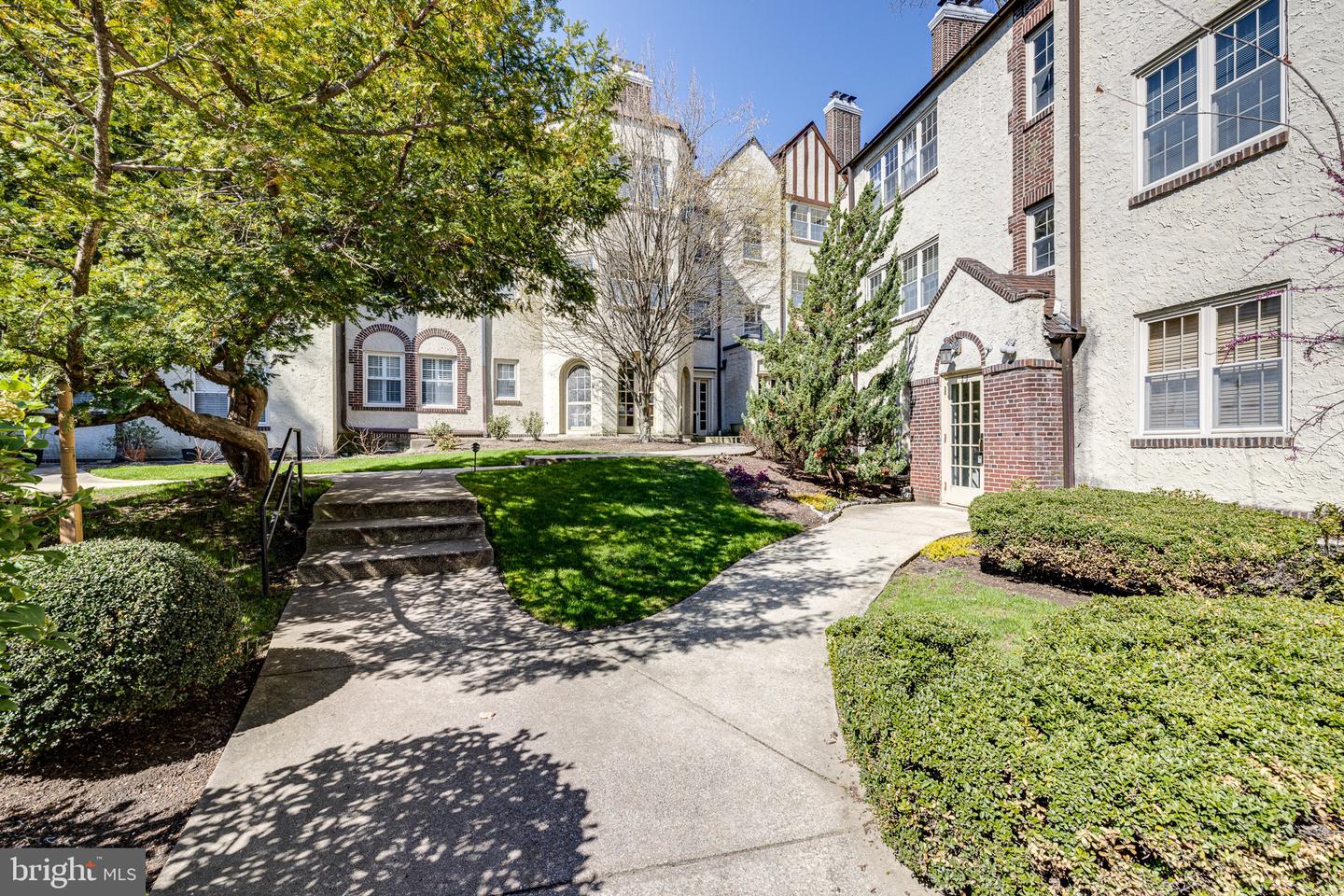 212 IDRIS ROAD Unit: I-3