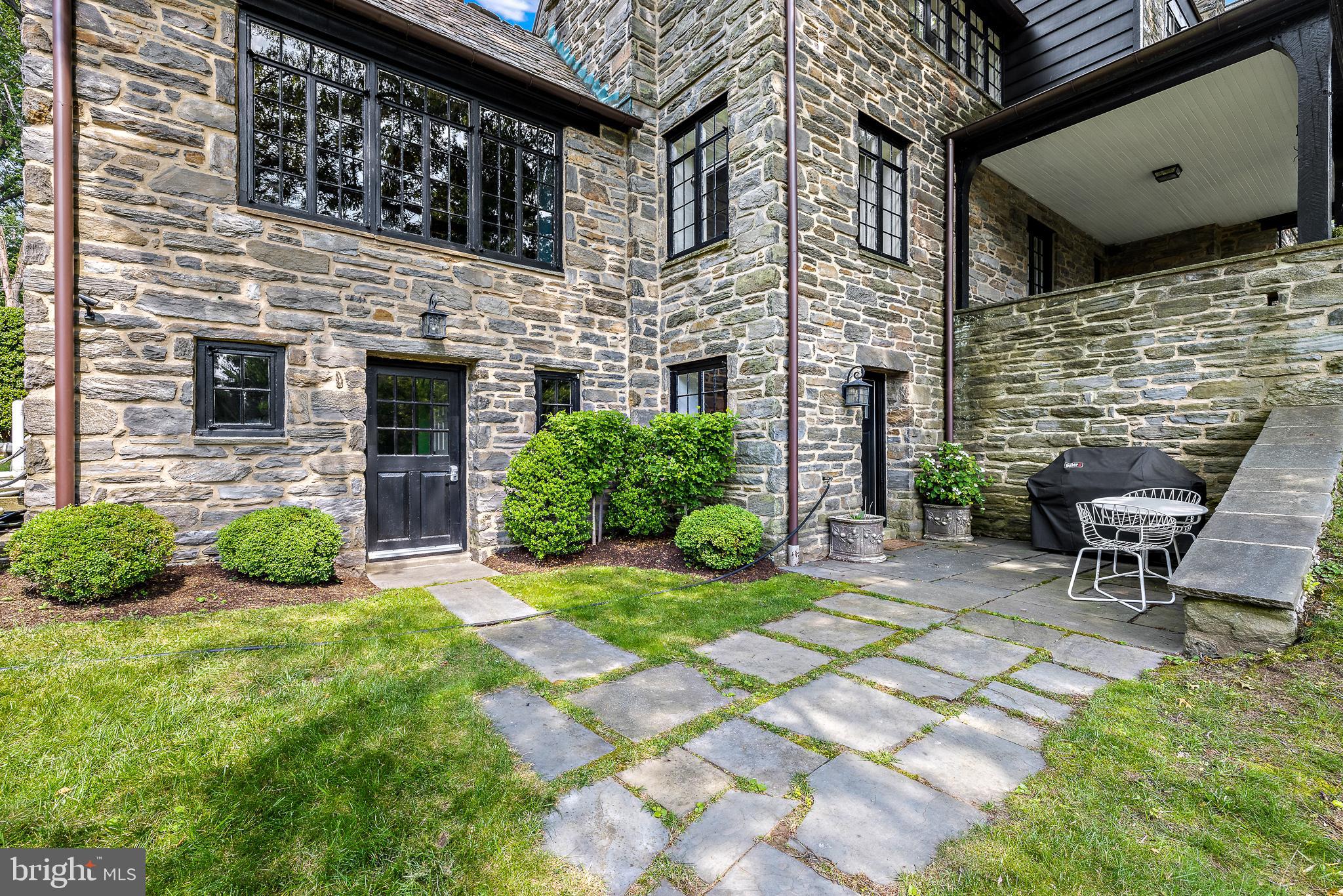1062 ROCK CREEK ROAD