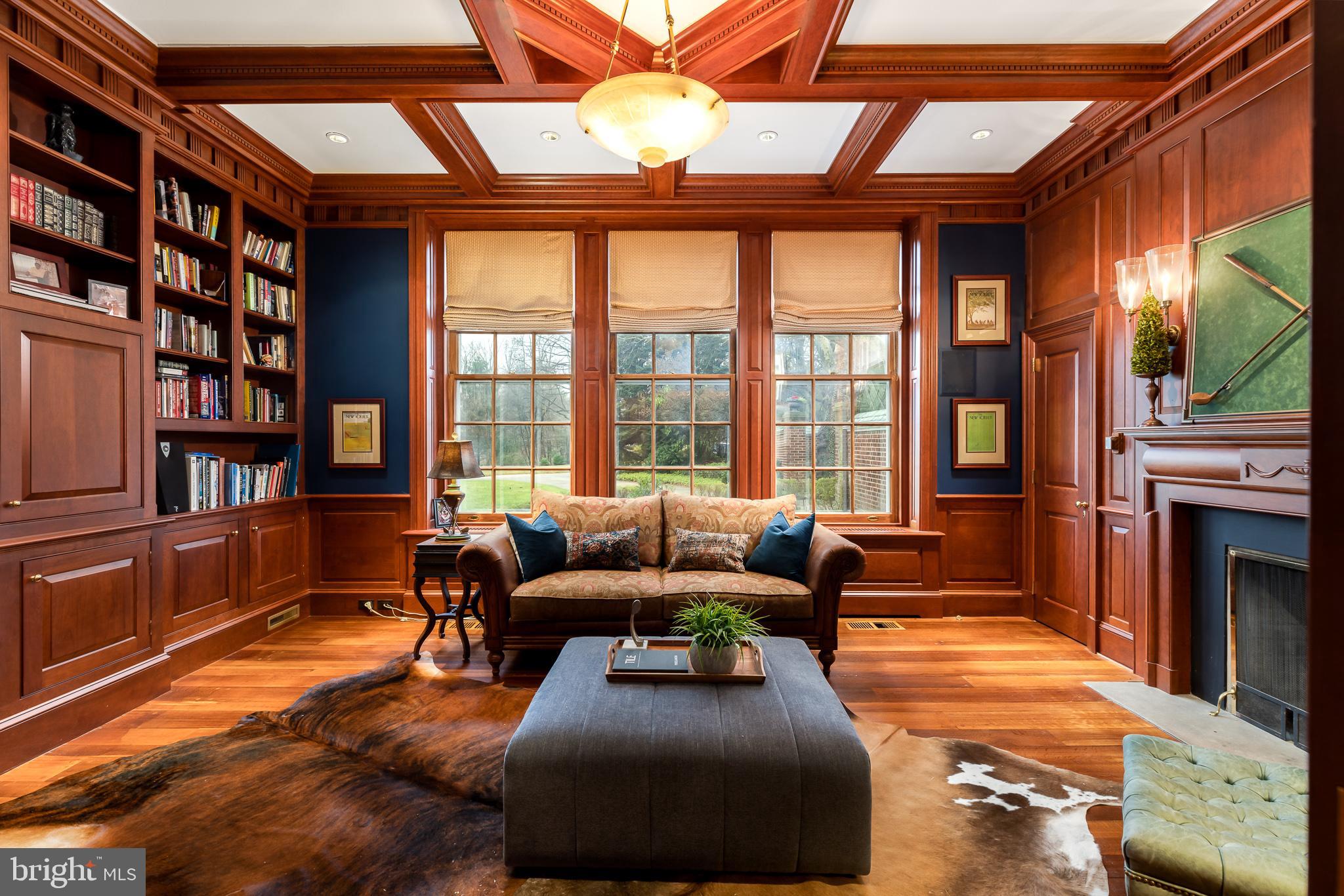 1101 LAFAYETTE ROAD