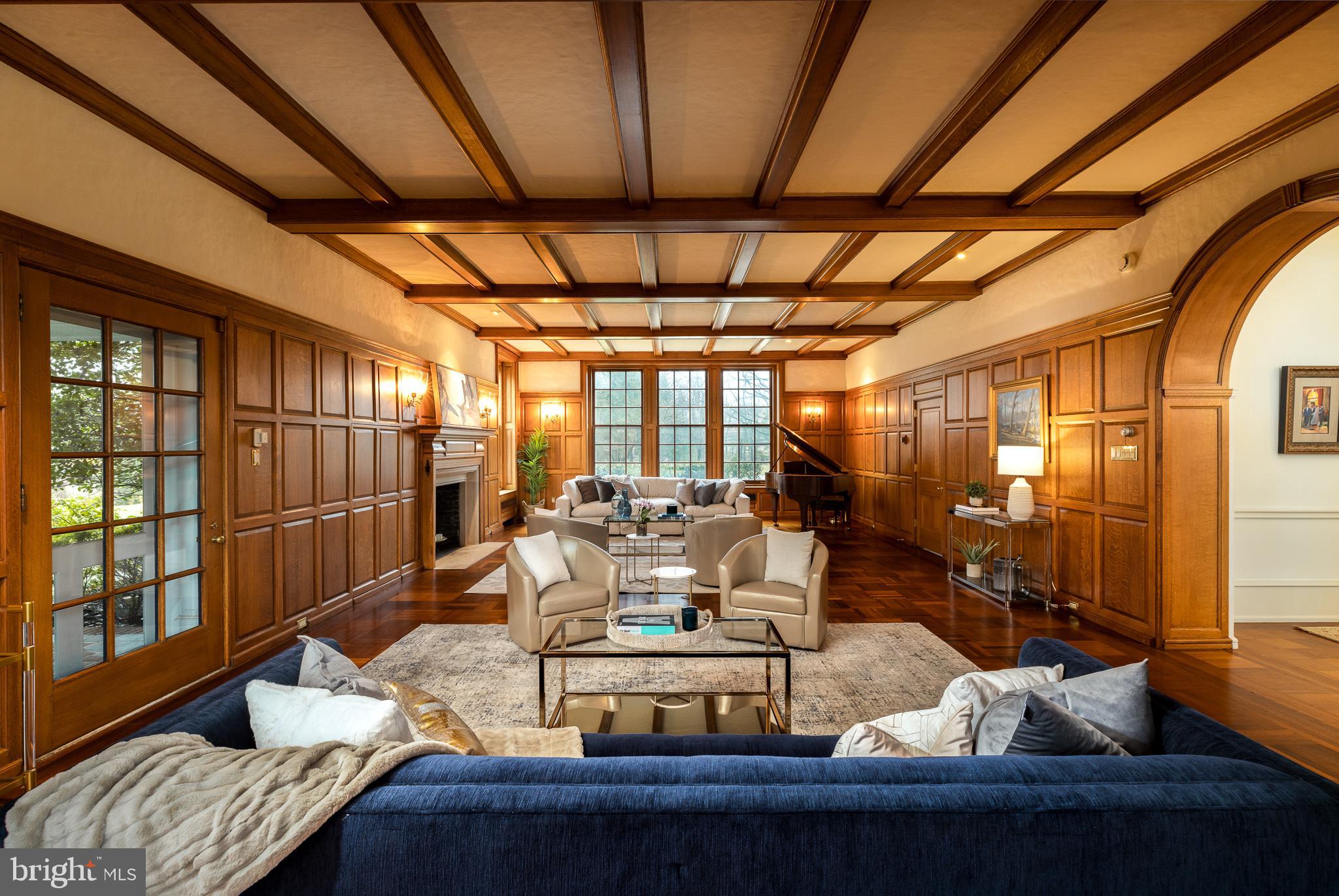 1101 LAFAYETTE ROAD