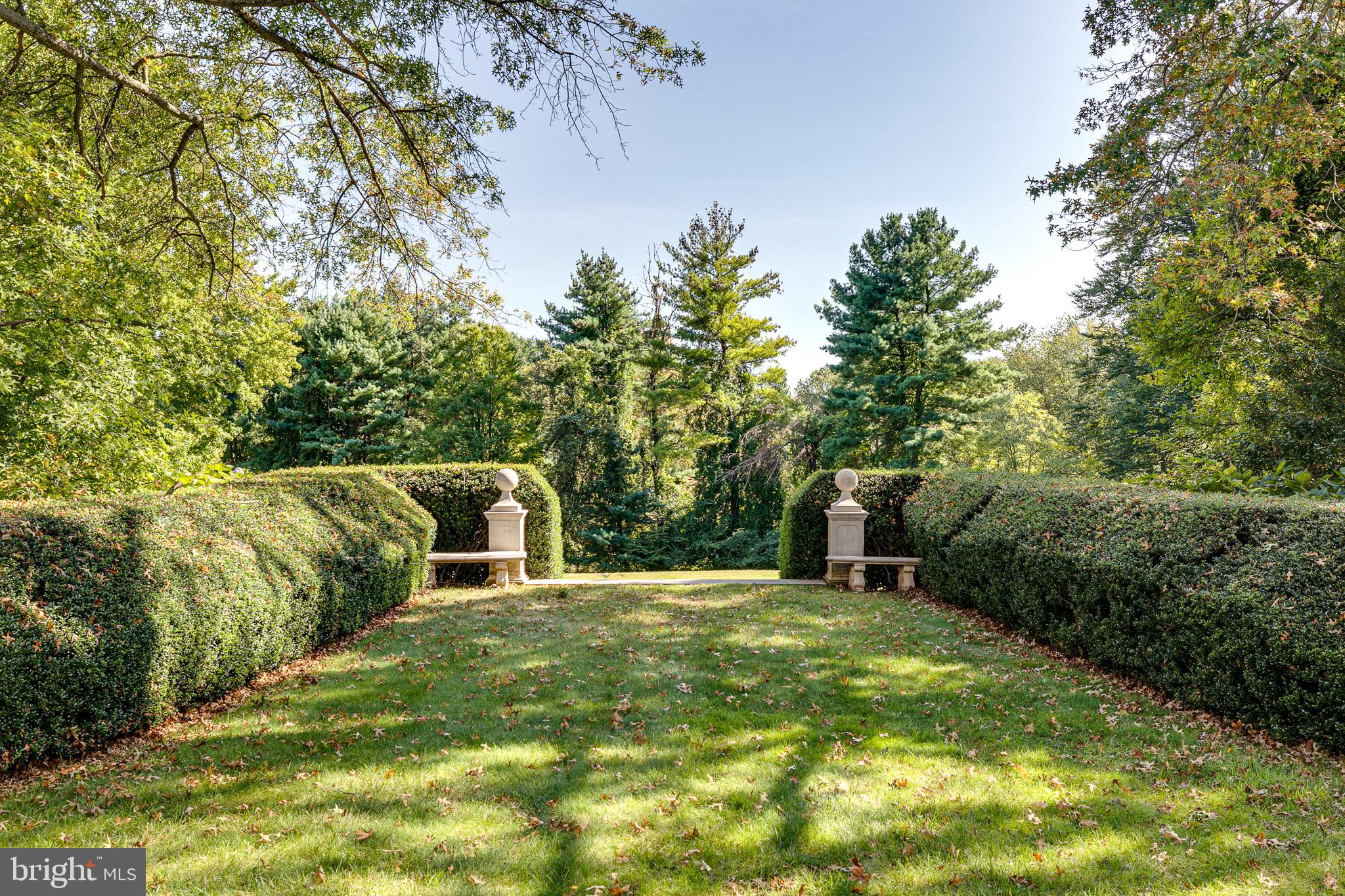 1101 LAFAYETTE ROAD