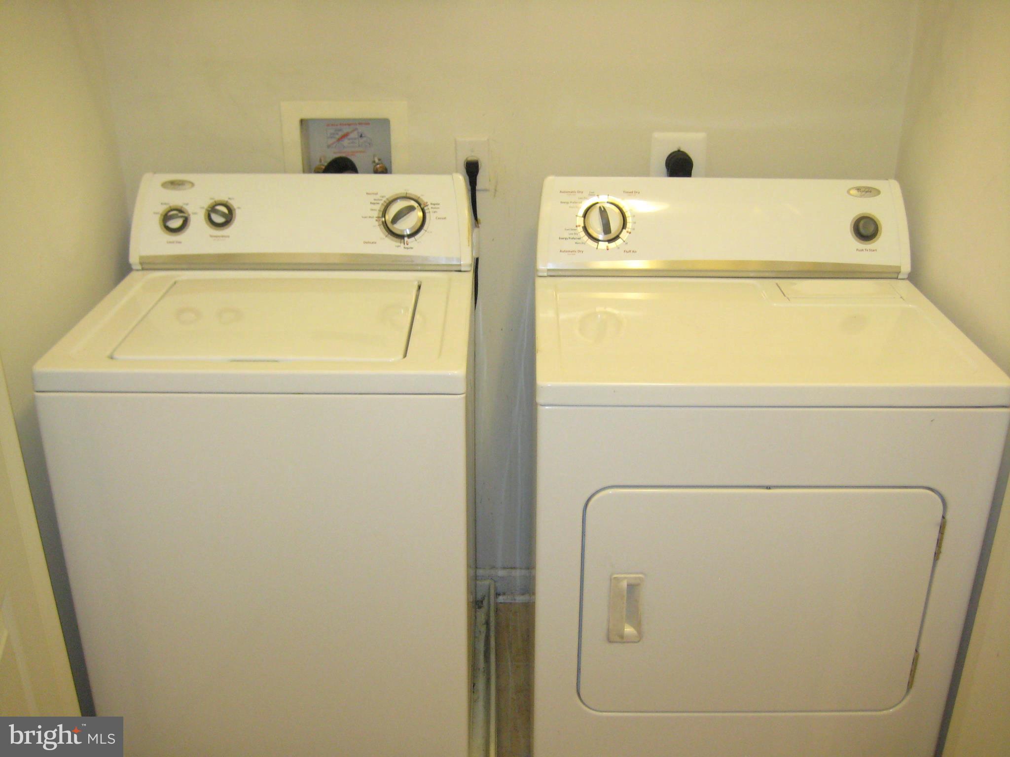 350 W Elm St W #3307