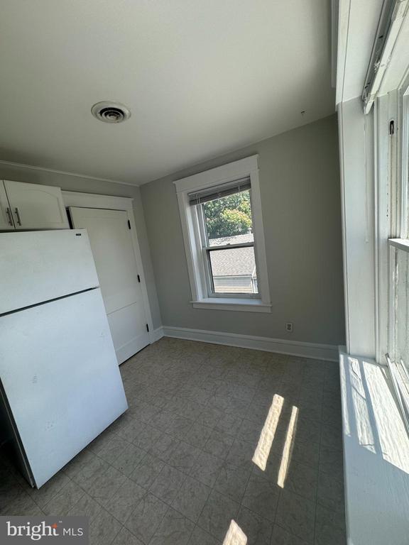 202 S MAIN STREET 6