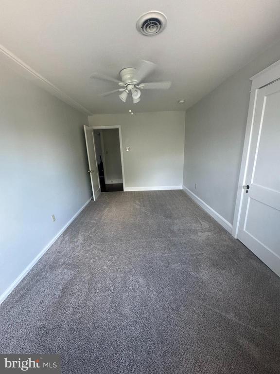 202 S MAIN STREET 6