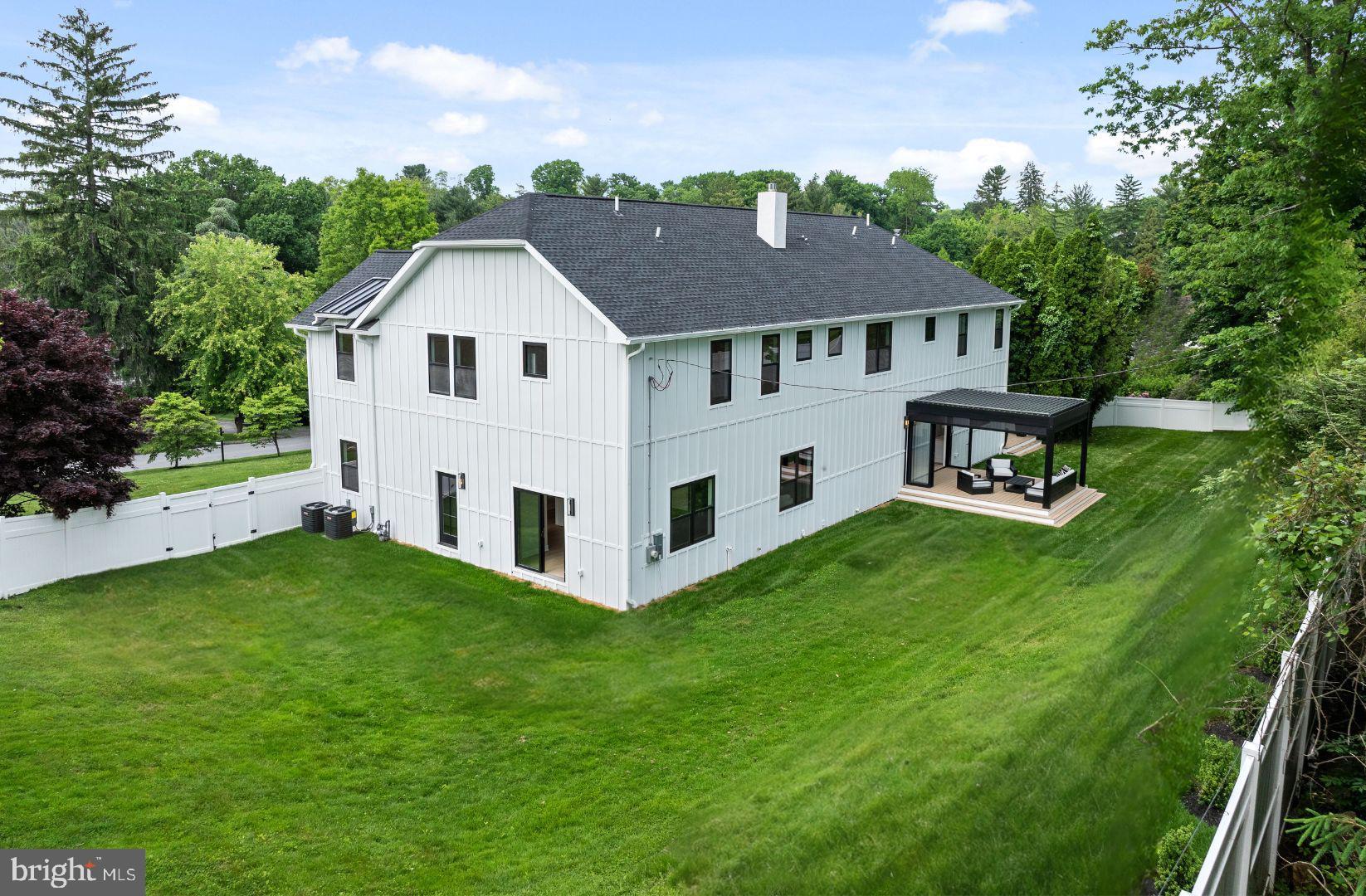 761 MOUNT MORO RD