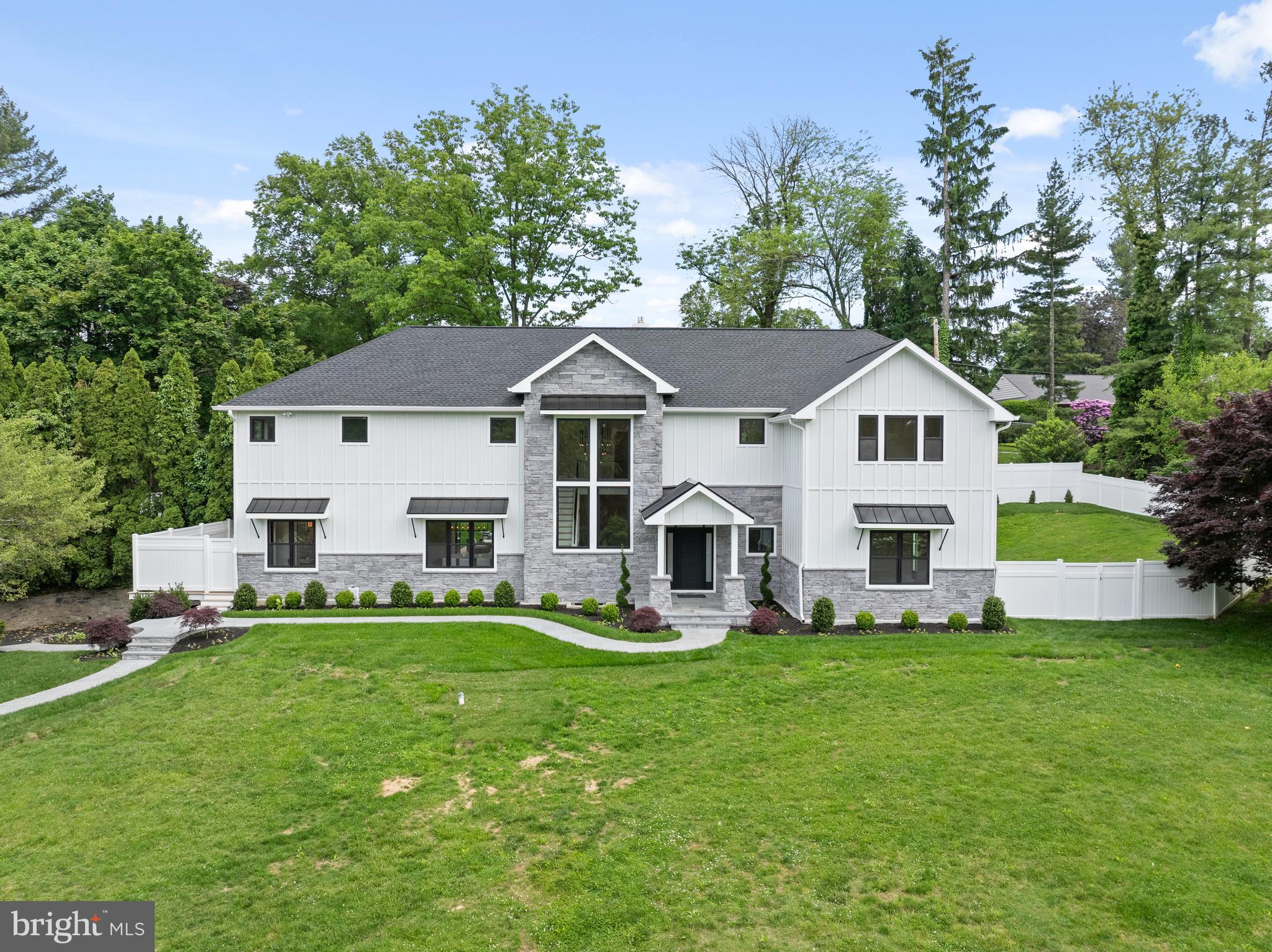 761 MOUNT MORO RD