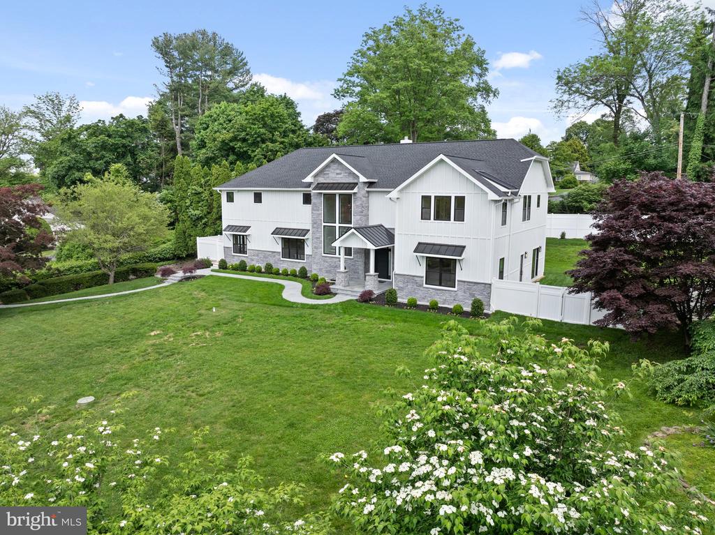 761 MOUNT MORO RD