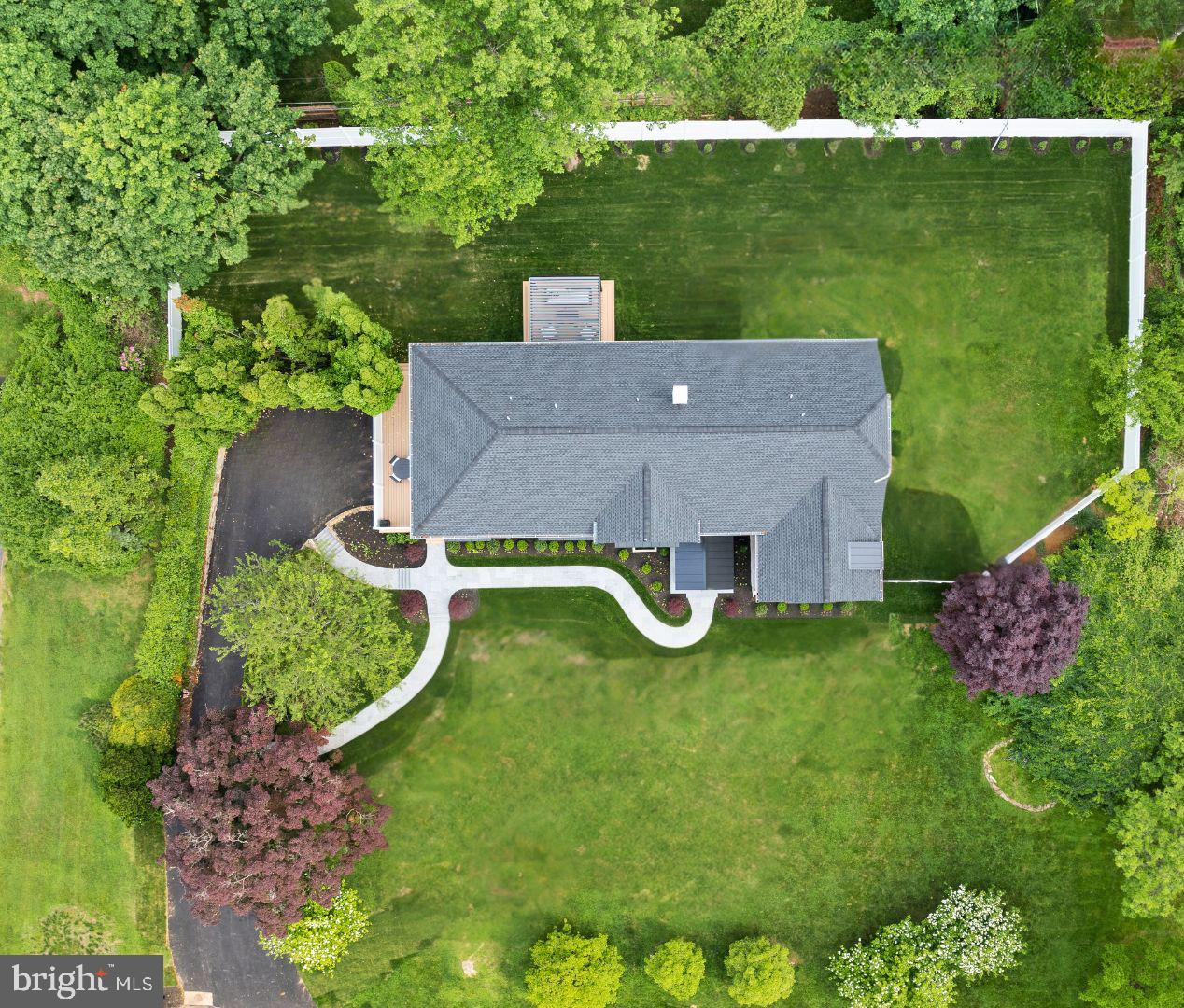 761 MOUNT MORO RD