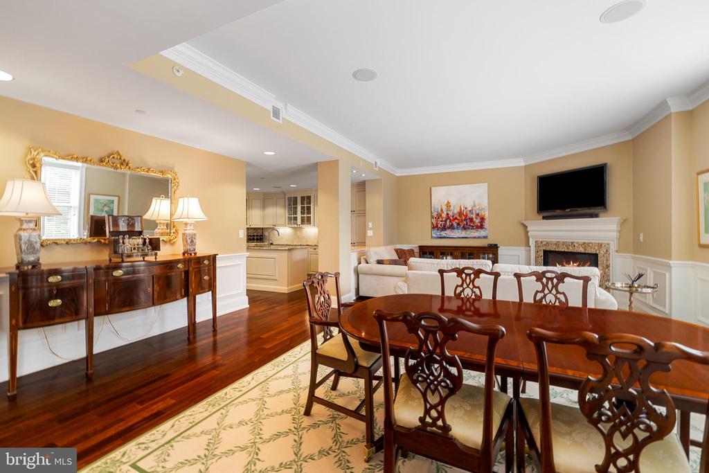 115 E Montgomery Ave #2-B