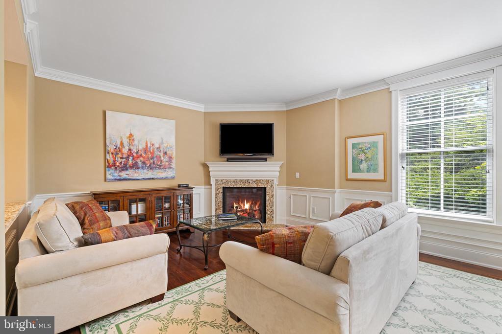115 E Montgomery Ave #2-B