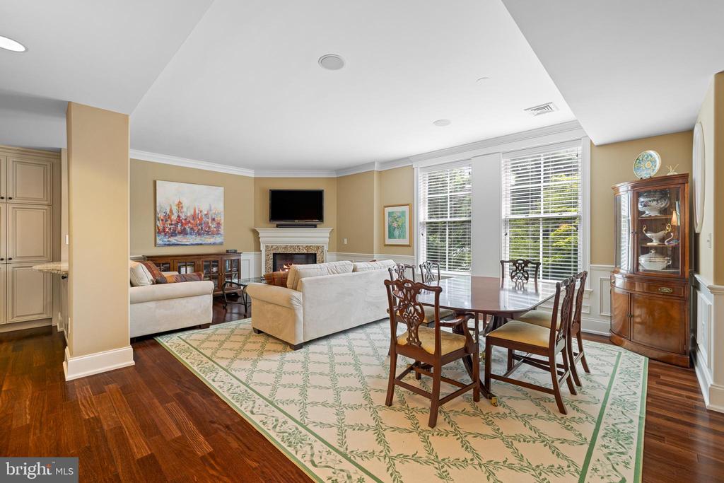115 E Montgomery Ave #2-B