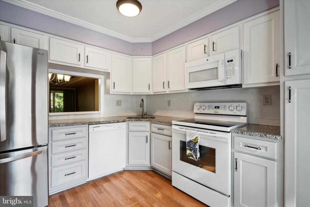 58 Twin Brooks Dr