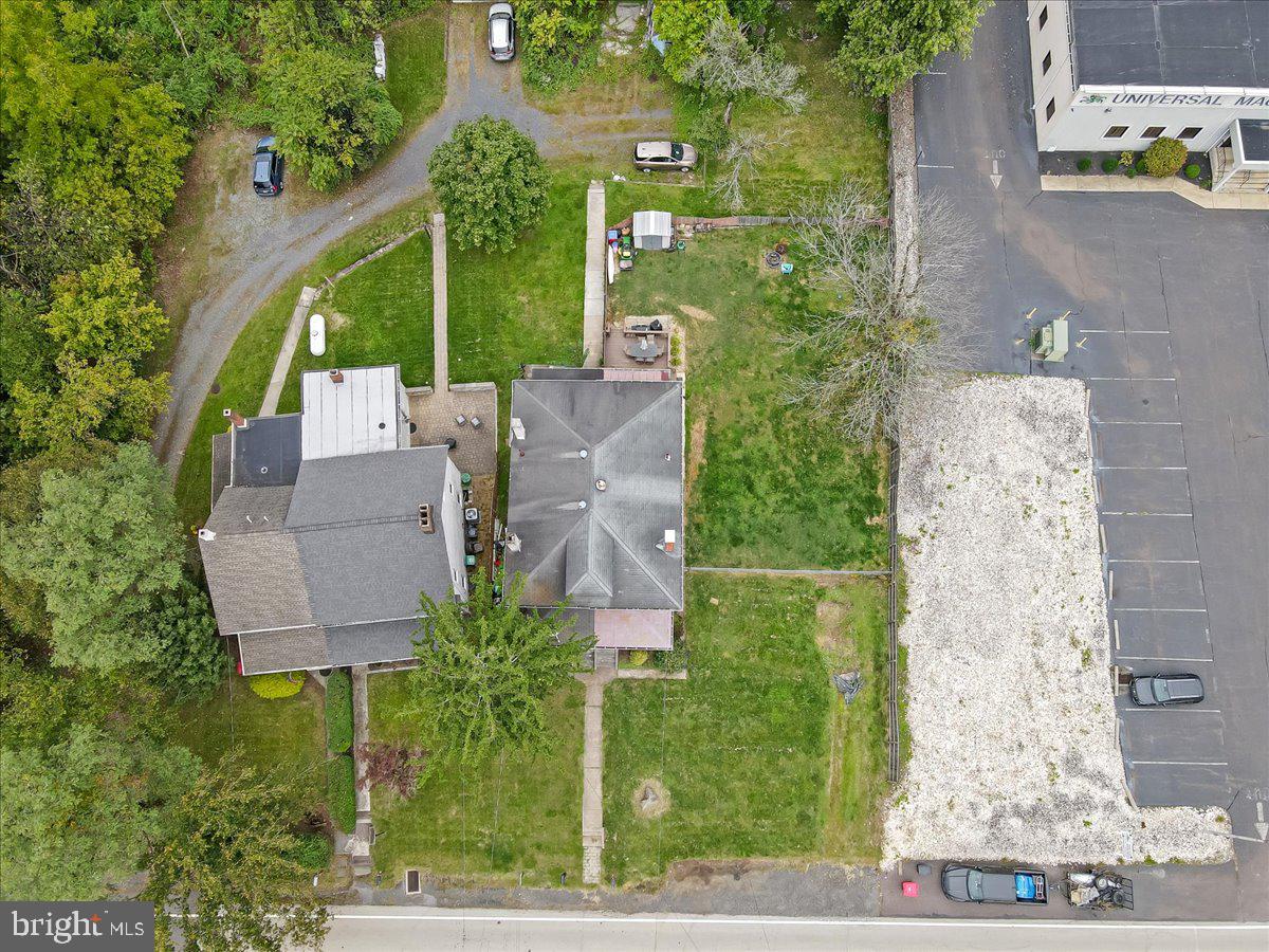 657 Old Reading Pike