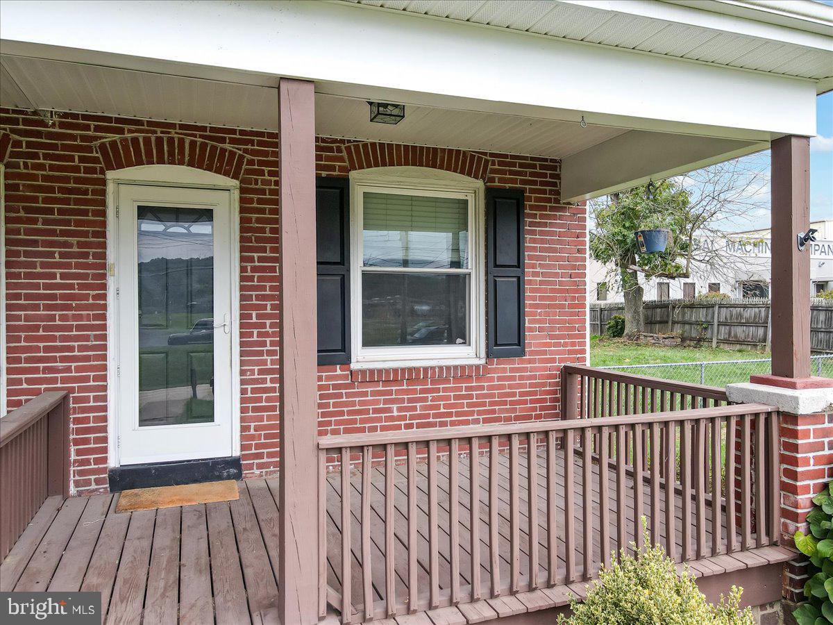 657 Old Reading Pike