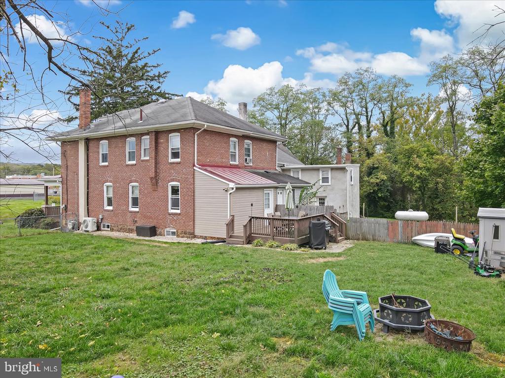 657 Old Reading Pike