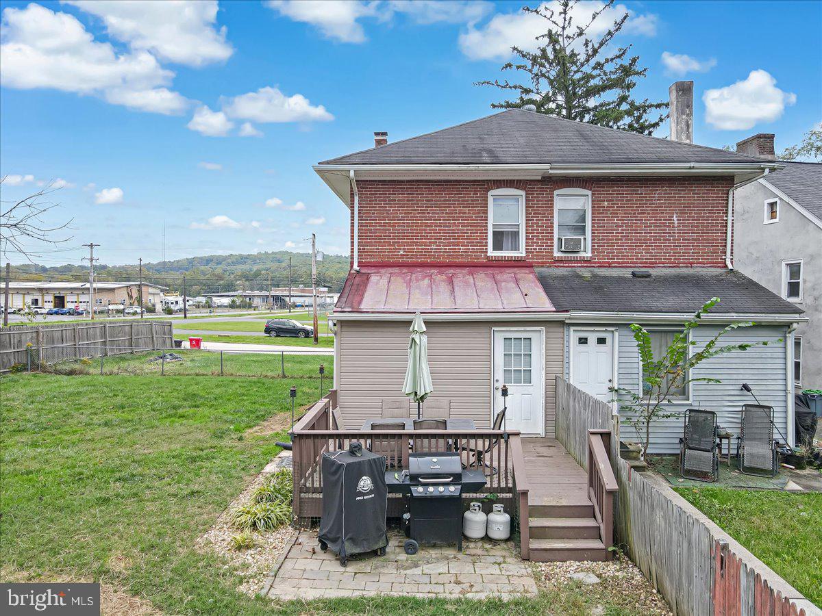 657 Old Reading Pike