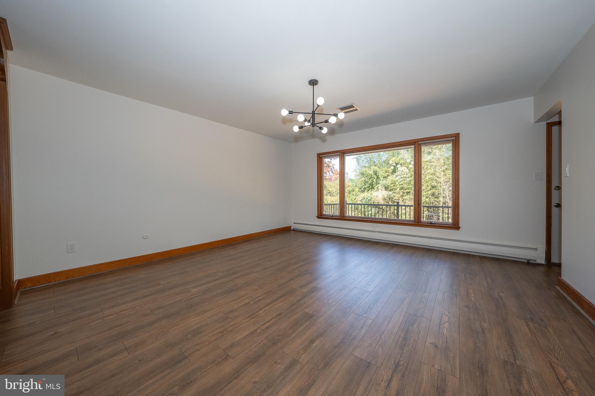 174 HUGHES RD